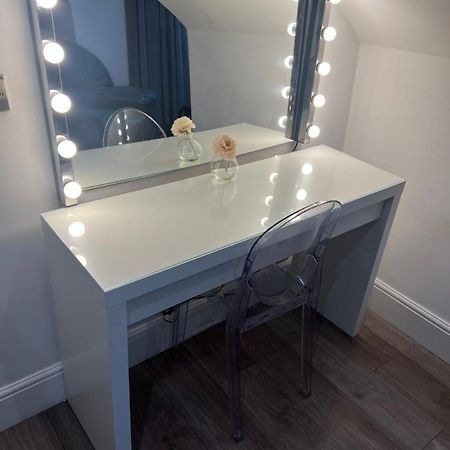 Luxury Double Room W/ Private Bathroom Edinburg Exteriör bild